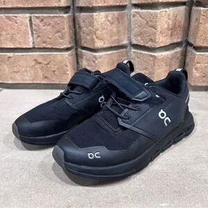 On Cloud Play Kid's Tripple Black Running Sneaker Athletic Shoe Size 1